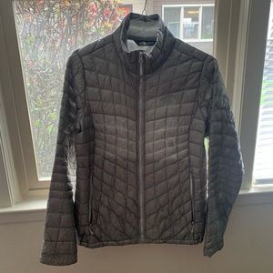 Women’s North Face Thermoball Full Zip, Medium
